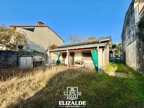 Casa 3 ambientes con 1 baño