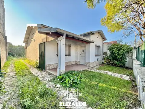 Velez Sarfield y Ricardo Rojas - Casa/Terreno en Venta - Victoria