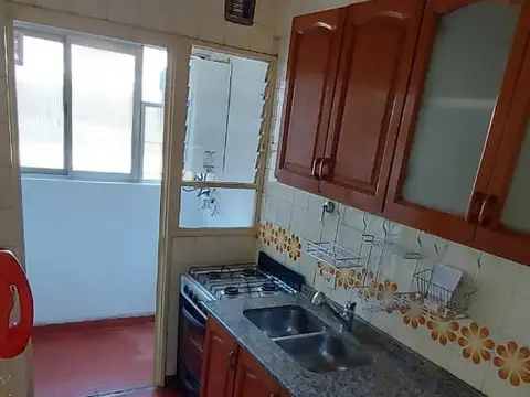 Departamento en Alquiler en Chacarita, $ 650.000