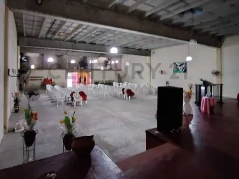 9 de julio 1400, Piso 0