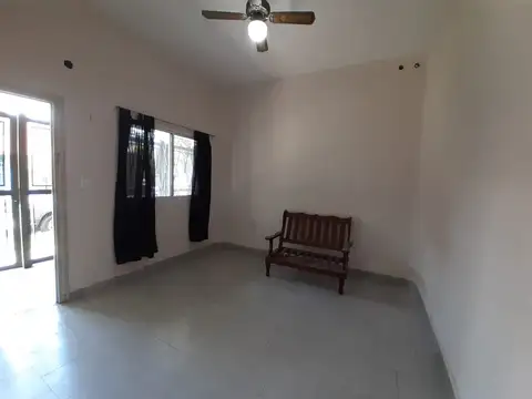 Lindo Y comodo PH totalmente independiente con garage y Patio