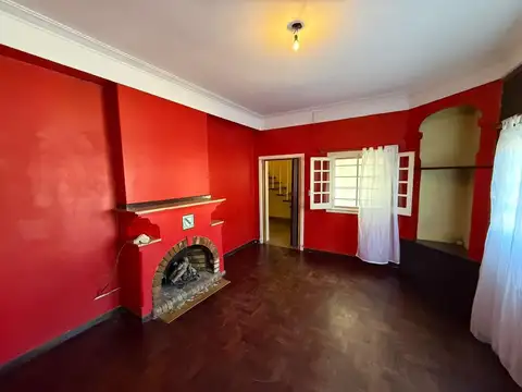 Casa en Alquiler con 1 cochera