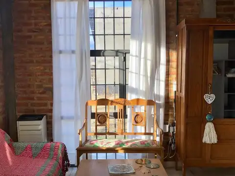 Casa en Alquiler con 1 cochera