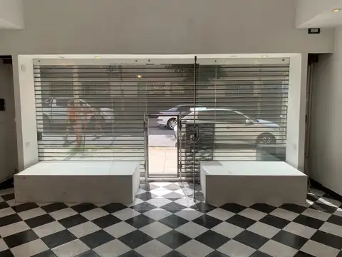 Local en Venta Via Púb.