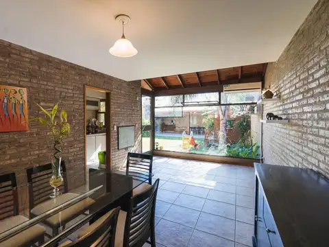 CASA EN VENTA BARRIO LA FLORIDA TRES DORMITORIOS