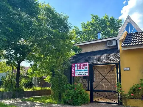 Casa 4 ambientes con 2 baños