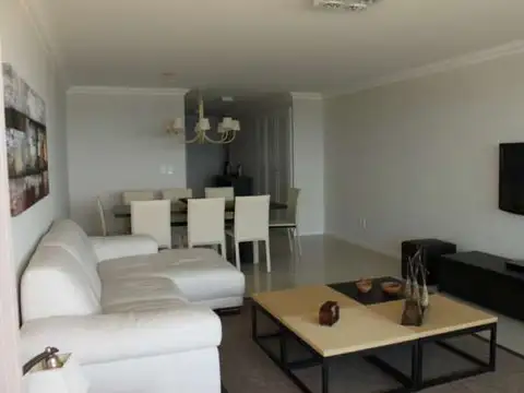 Departamento en Alquiler Temporal con 1 cocheras