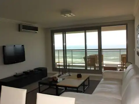 Departamento 4 ambientes con 3 baños