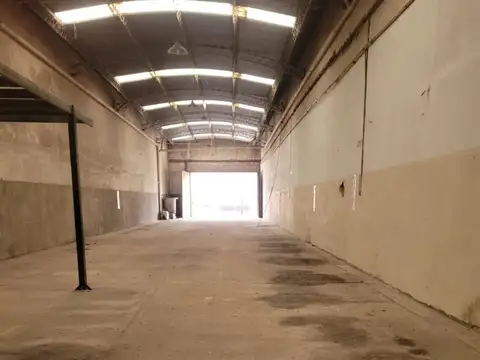 Galpon en Alquiler 8,76  mts Frente