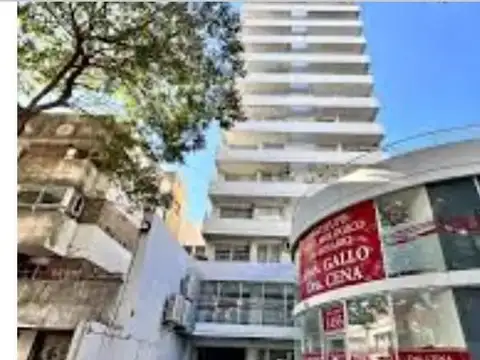 Cochera en  VENTA  primer subsuelo. Facil acceso 