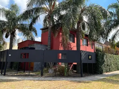 Castelar Norte Venta Casa 5 Ambientes APTA BANCO NACION
