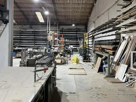 Galpon en Venta 14  mts Frente