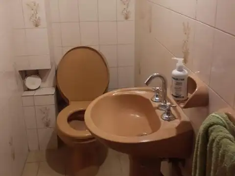 Casa 3 ambientes con 2 baños