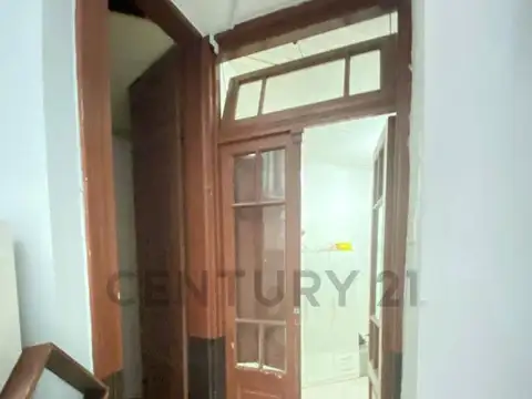 Sarmiento 2200, Piso 0