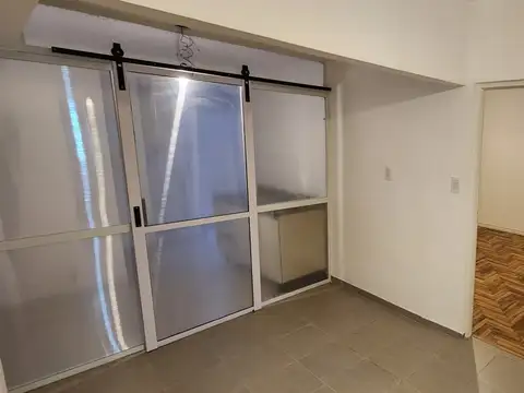 Paraguay 2500, Piso PB