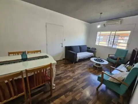 Venta DPTO 4 AMB (PALOMAR)  CON COCHERA - PERMUTA