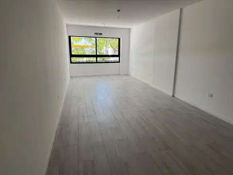 VENTA OFICINA  AL FRENTE  A ESTRENAR EN NUÑEZ