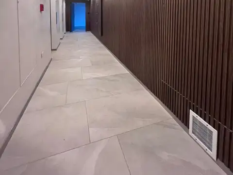 VENTA OFICINA A ESTRENAR EN TRIBUNALES