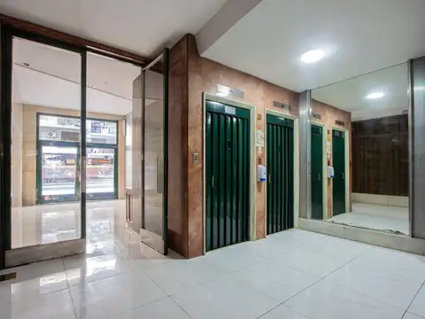 Avenida Pueyrredón 900