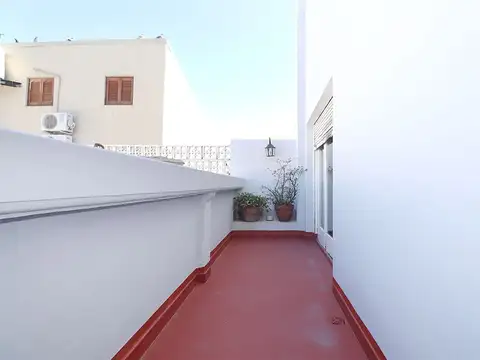 Depto Tipo Casa en Venta en Monte Castro, USD 190.000