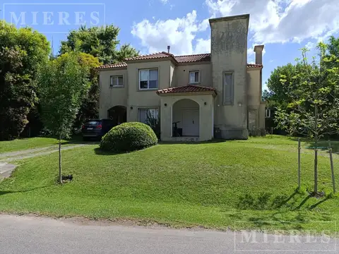 Casa en Venta en Pilar del Este - Los Jazmines, USD 199.000