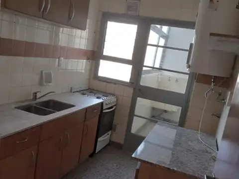 Departamento en Alquiler en Flores Norte, $ 950.000