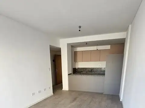 Dpto 3 amb, Piso 1°A, 66,70 m2 total, c/balcón al fte, Villa