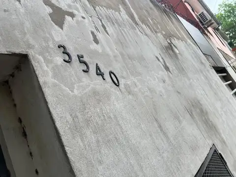 Depto Tipo Casa en Venta en Pompeya, USD 250.000