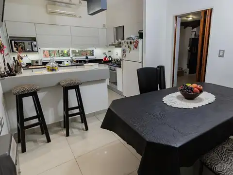 Casa en Venta en Granadero Baigorria, USD 335.000