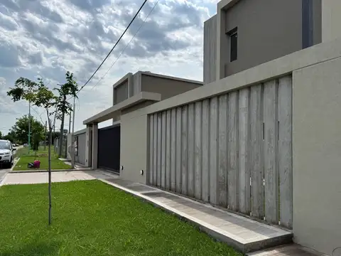 CASA DUPLEX EN ALQUILER - 139 y 505 -  Complejo cerrado en Don Carlos