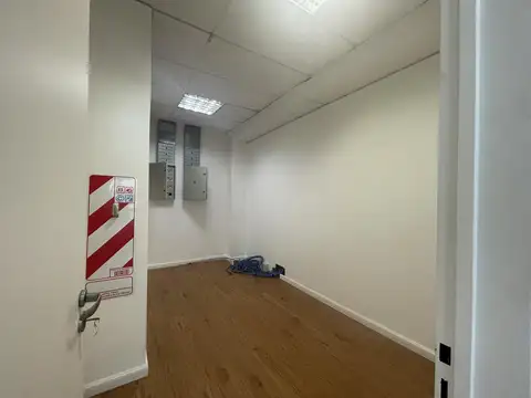 Oficina en Venta al Este