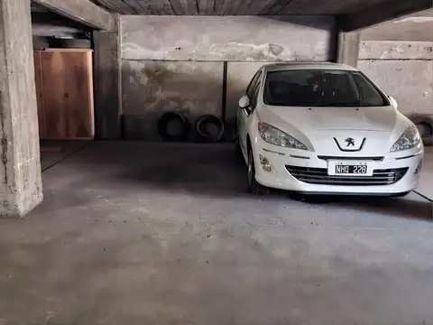 Cochera en Venta en Rosario zona Centro  con seguridad las 24 hs