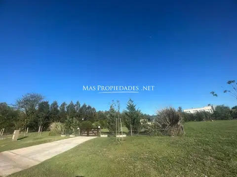 Terreno en Venta 20  mts Fondo