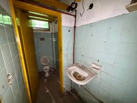 J. Bustamante y Guevara 2300