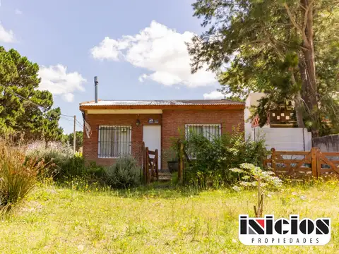 Chalet: Av Drago Esquina Dolores - Nueva Atlantis - C873