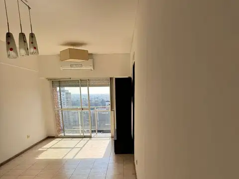 Departamento en piso alto - 100 mts - Ramos Mejia