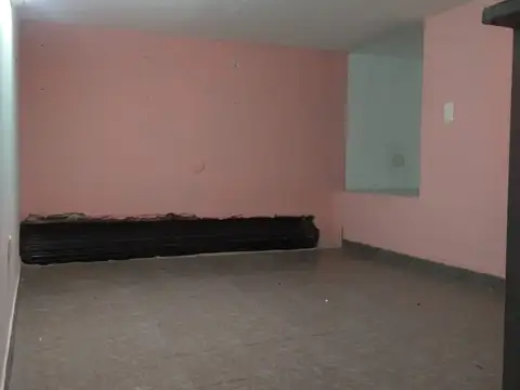 Local en Alquiler Via Púb.