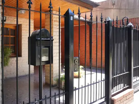 Casa en Venta en Lomas De Zamora, USD 319.000