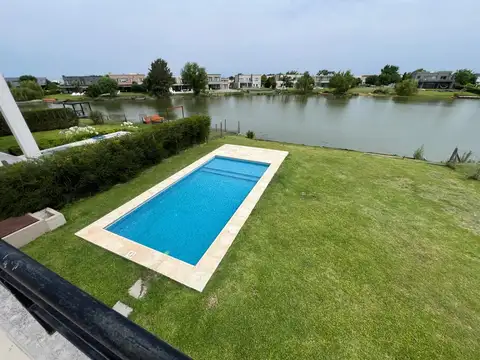 Casa en Venta en El Canton - Norte, USD 360.000