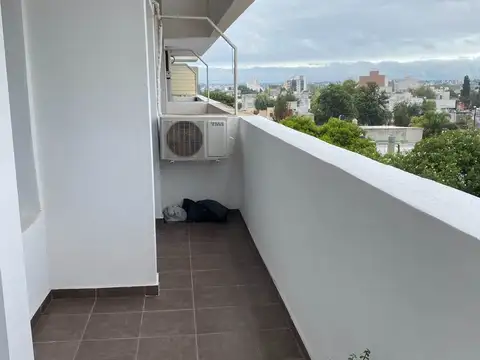 Departamento en Venta en Alto Alberdi, USD 85.000