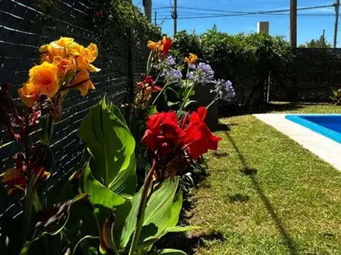 Casa 6 ambientes con 4 baños