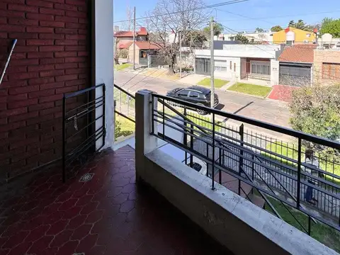 Depto Tipo Casa en Venta en Haedo, USD 65.000
