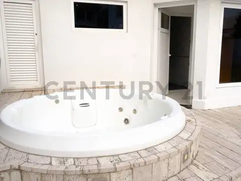 Casa en Venta en Ramos Mejia, USD 1.200.000