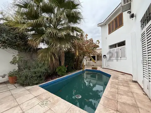 Century 21 López vende casa en barrio Bombal Sur, Godoy Cruz.