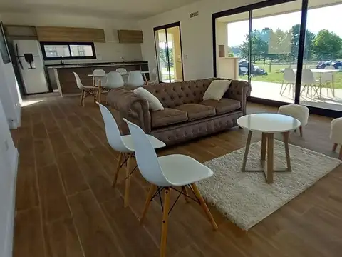 Casa en Alquiler en Countries y Barrios Cerrados en Campana, USD 9.500