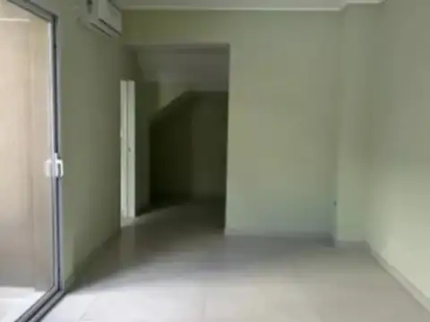 Depto Tipo Casa en Venta al Este