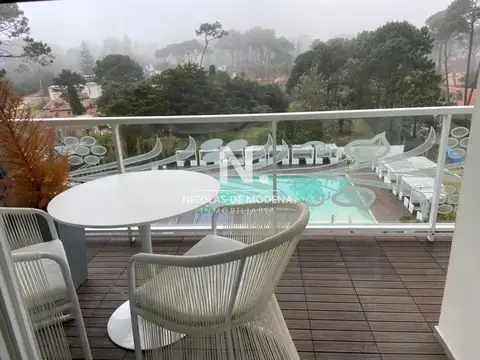 Departamento en Edifico Yoo de 2 dormitorios, Punta Del Este
