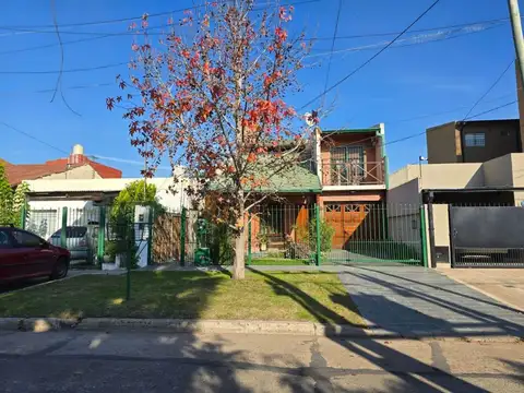 CHALET 3 DORMITORIOS QUINCHO GARAGE  GLEW