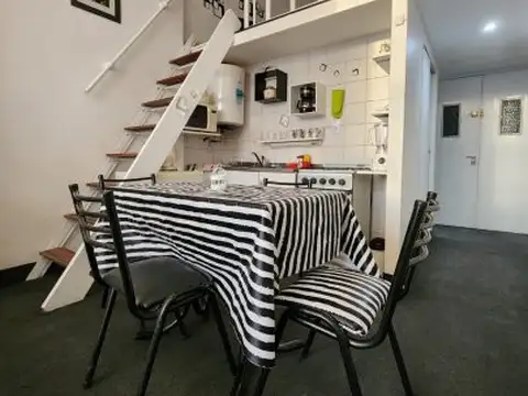 Azcuénaga 400 , Piso No definido