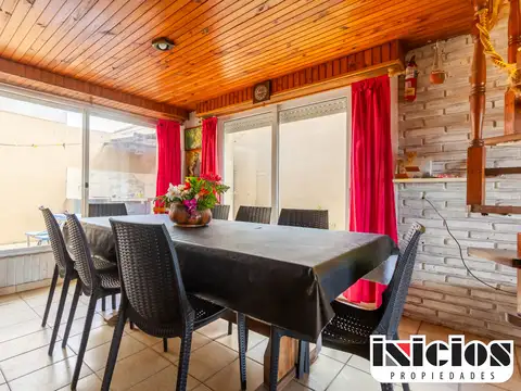 Casa en Venta con 1 cochera